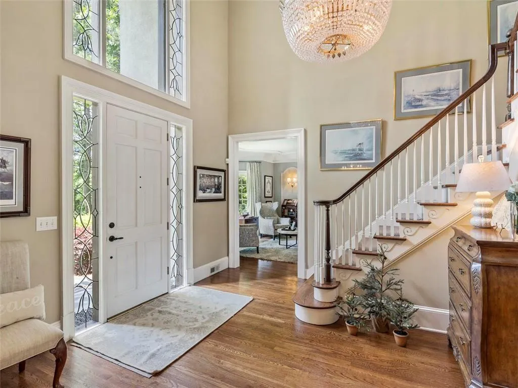 2 Powers Chase Circle, Atlanta, Georgia 30327, 6 Bedrooms Bedrooms, ,5 BathroomsBathrooms,Residential,Sold,2 Powers Chase Circle,6725820