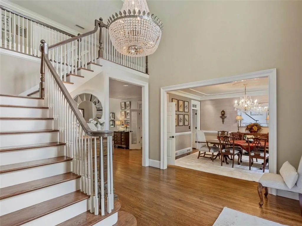 2 Powers Chase Circle, Atlanta, Georgia 30327, 6 Bedrooms Bedrooms, ,5 BathroomsBathrooms,Residential,Sold,2 Powers Chase Circle,6725820