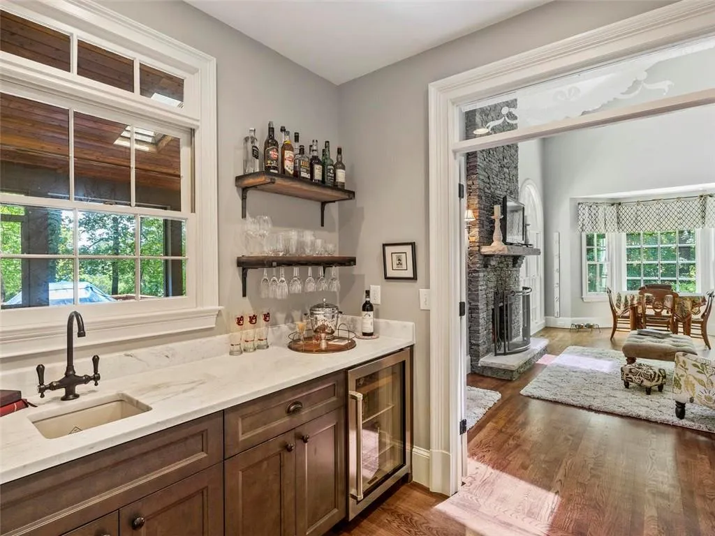 2 Powers Chase Circle, Atlanta, Georgia 30327, 6 Bedrooms Bedrooms, ,5 BathroomsBathrooms,Residential,Sold,2 Powers Chase Circle,6725820