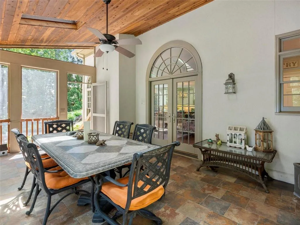 2 Powers Chase Circle, Atlanta, Georgia 30327, 6 Bedrooms Bedrooms, ,5 BathroomsBathrooms,Residential,Sold,2 Powers Chase Circle,6725820