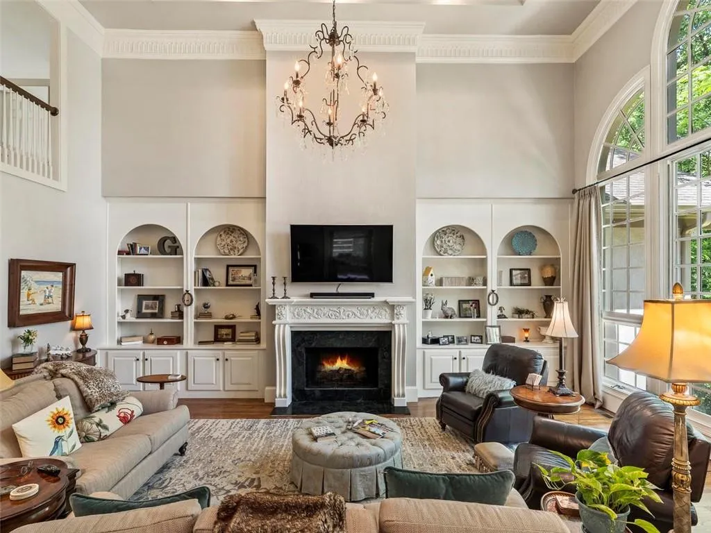 2 Powers Chase Circle, Atlanta, Georgia 30327, 6 Bedrooms Bedrooms, ,5 BathroomsBathrooms,Residential,Sold,2 Powers Chase Circle,6725820