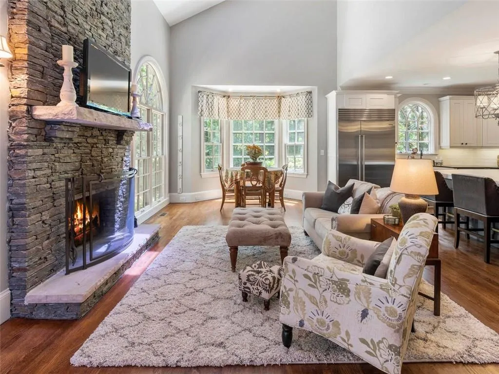 2 Powers Chase Circle, Atlanta, Georgia 30327, 6 Bedrooms Bedrooms, ,5 BathroomsBathrooms,Residential,Sold,2 Powers Chase Circle,6725820