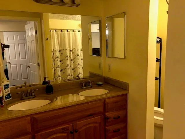 5135 Roswell Road Unit 02, Atlanta, Georgia 30342, 2 Bedrooms Bedrooms, ,2 BathroomsBathrooms,Residential,Sold,5135 Roswell Road Unit 02,6001094