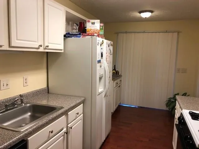 5135 Roswell Road Unit 02, Atlanta, Georgia 30342, 2 Bedrooms Bedrooms, ,2 BathroomsBathrooms,Residential,Sold,5135 Roswell Road Unit 02,6001094