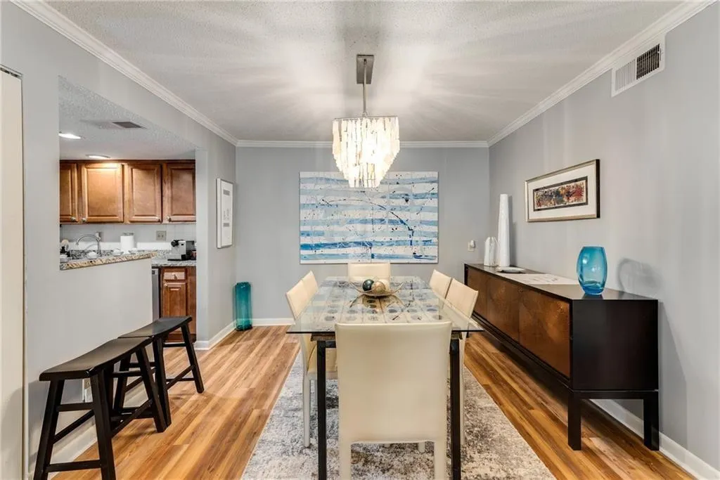 6900 Roswell Road Unit Q26, Atlanta, Georgia 30328, 2 Bedrooms Bedrooms, ,2 BathroomsBathrooms,Residential,For Sale,6900 Roswell Road Unit Q26,7731930