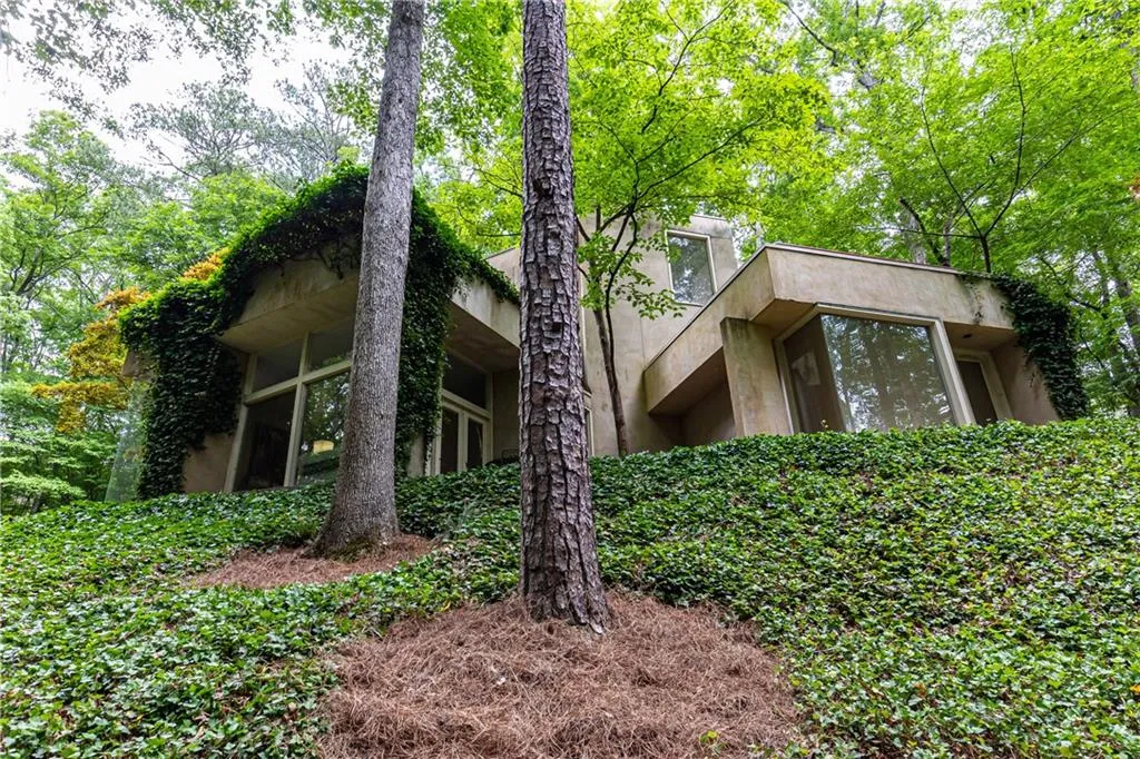 View to house/home site from front of lot/creek area