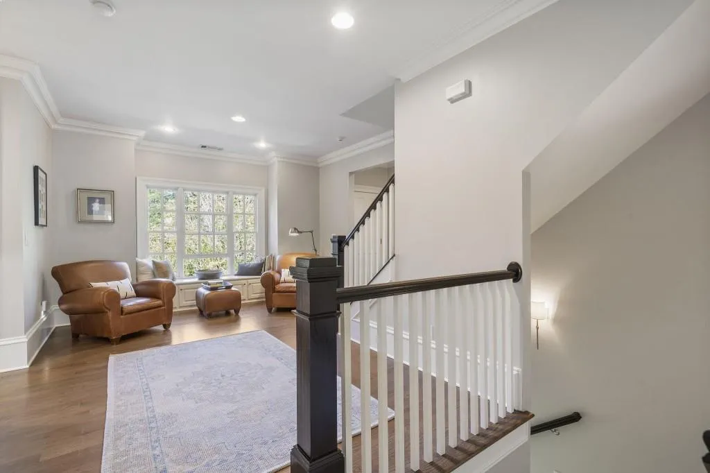 390 Ivy Knoll Ne, Atlanta, Georgia 30342, 6 Bedrooms Bedrooms, ,4 BathroomsBathrooms,Residential,For Sale,390 Ivy Knoll Ne,7670815 390 Ivy Knoll Ne, Atlanta, Georgia 30342, 6 Bedrooms Bedrooms, ,4 BathroomsBathrooms,Residential,For Sale,390 Ivy Knoll Ne,7670815
