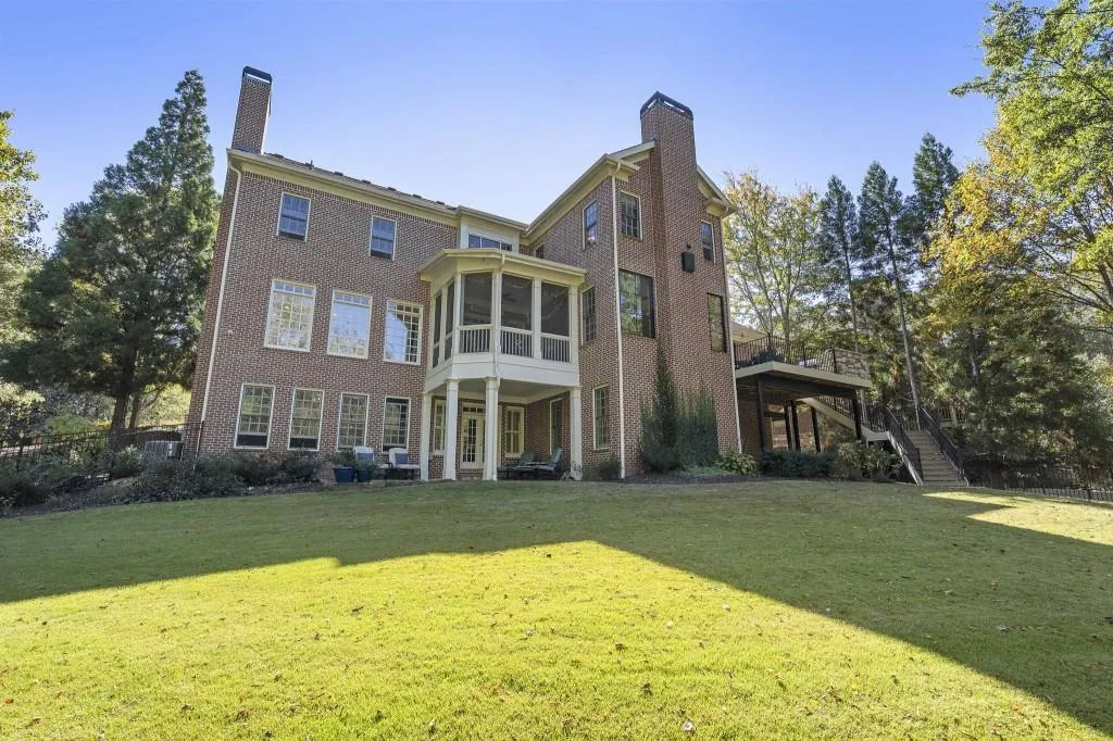 390 Ivy Knoll Ne, Atlanta, Georgia 30342, 6 Bedrooms Bedrooms, ,4 BathroomsBathrooms,Residential,For Sale,390 Ivy Knoll Ne,7670815 390 Ivy Knoll Ne, Atlanta, Georgia 30342, 6 Bedrooms Bedrooms, ,4 BathroomsBathrooms,Residential,For Sale,390 Ivy Knoll Ne,7670815