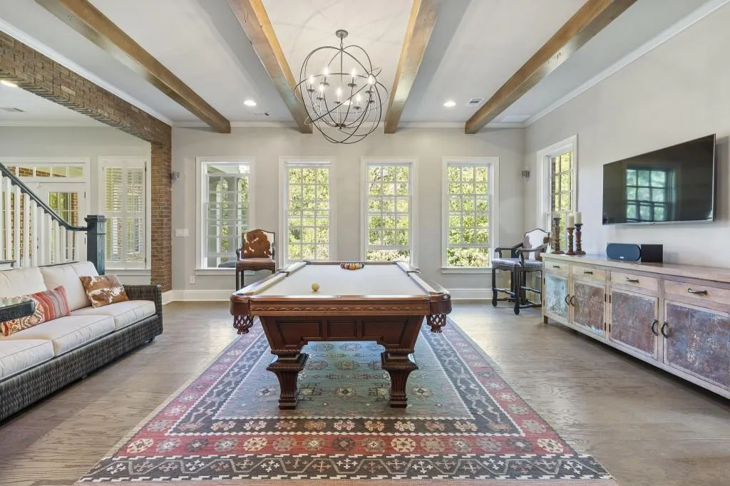390 Ivy Knoll Ne, Atlanta, Georgia 30342, 6 Bedrooms Bedrooms, ,4 BathroomsBathrooms,Residential,For Sale,390 Ivy Knoll Ne,7670815 390 Ivy Knoll Ne, Atlanta, Georgia 30342, 6 Bedrooms Bedrooms, ,4 BathroomsBathrooms,Residential,For Sale,390 Ivy Knoll Ne,7670815