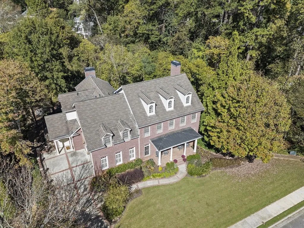390 Ivy Knoll Ne, Atlanta, Georgia 30342, 6 Bedrooms Bedrooms, ,4 BathroomsBathrooms,Residential,For Sale,390 Ivy Knoll Ne,7670815 390 Ivy Knoll Ne, Atlanta, Georgia 30342, 6 Bedrooms Bedrooms, ,4 BathroomsBathrooms,Residential,For Sale,390 Ivy Knoll Ne,7670815