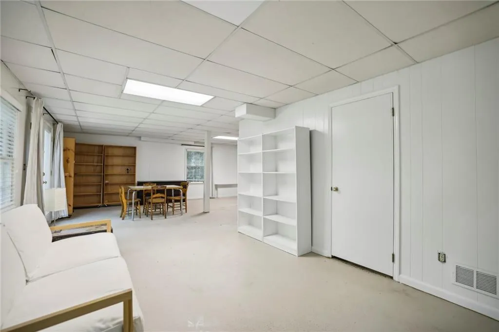 Basement room with concrete floors