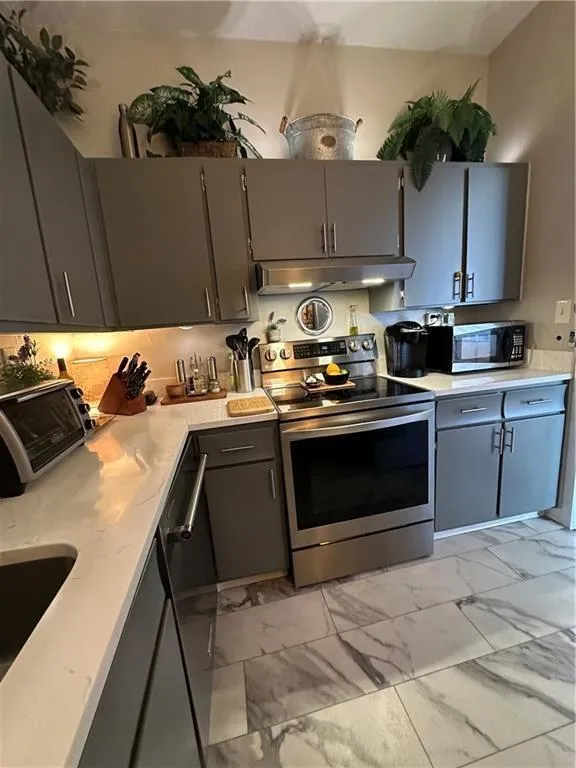 3060 Pharr Court N Street Unit 607, Atlanta, Georgia 30305, 2 Bedrooms Bedrooms, ,1 BathroomBathrooms,Residential,For Sale,3060 Pharr Court N Street Unit 607,7641656