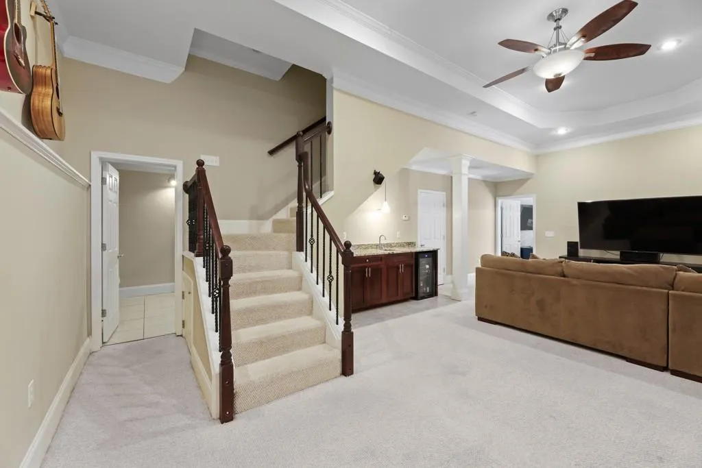 545 Fountain Oaks Way, Atlanta, Georgia 30342, 4 Bedrooms Bedrooms, ,3 BathroomsBathrooms,Residential,Sold,545 Fountain Oaks Way,6911238