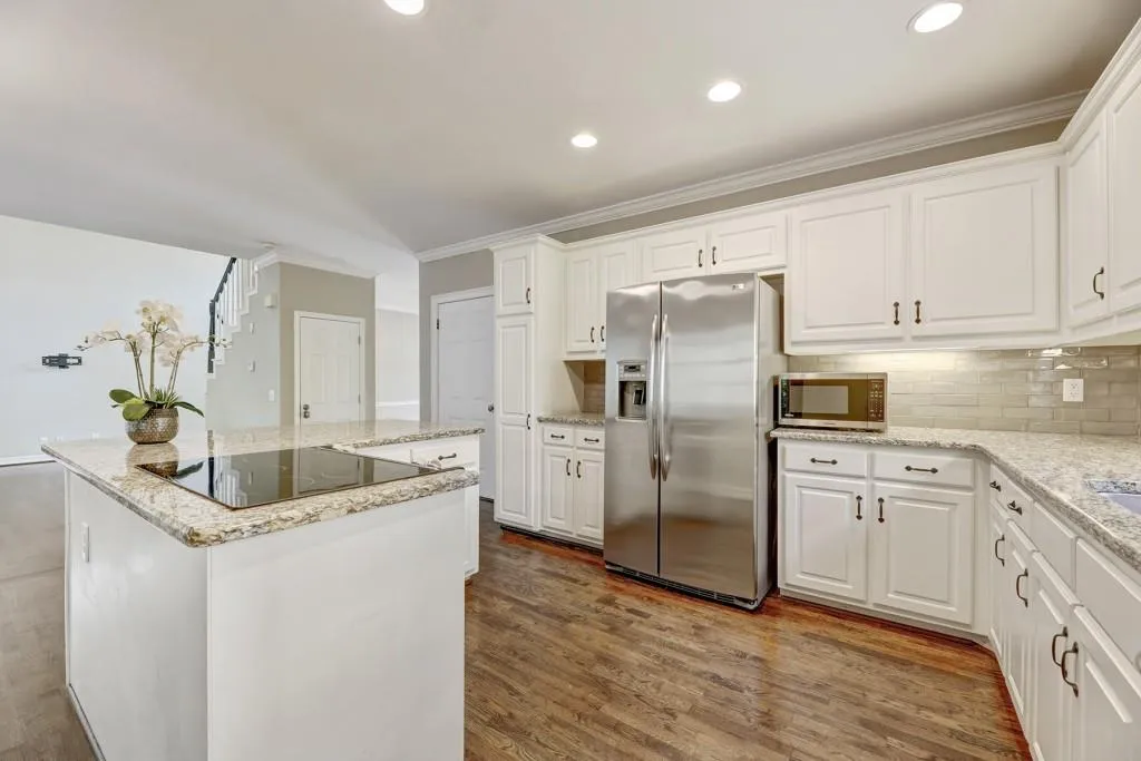 545 Fountain Oaks Way, Atlanta, Georgia 30342, 4 Bedrooms Bedrooms, ,3 BathroomsBathrooms,Residential,Sold,545 Fountain Oaks Way,6911238