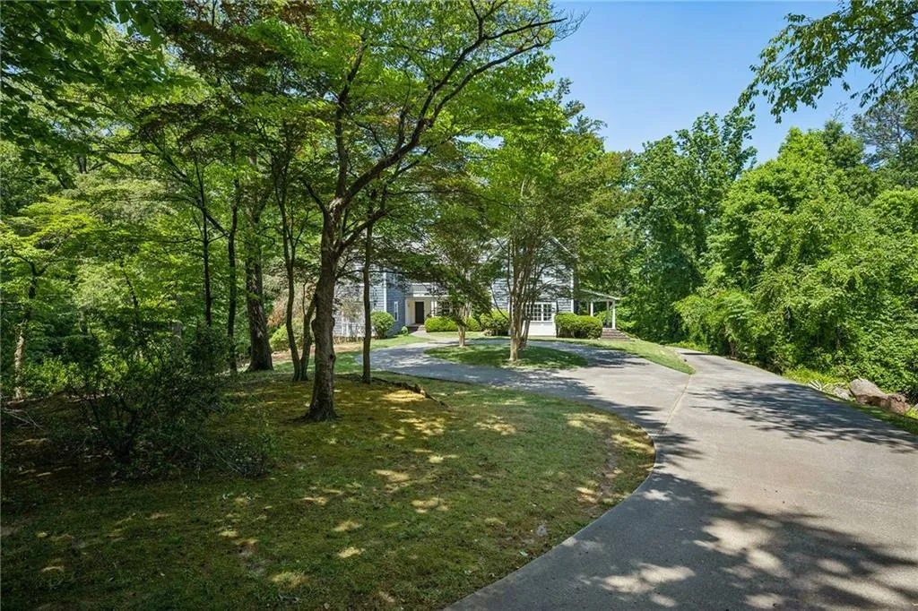 5280 Riverview Road, Atlanta, Georgia 30327, 5 Bedrooms Bedrooms, ,3 BathroomsBathrooms,Land,For Sale,5280 Riverview Road,7758673