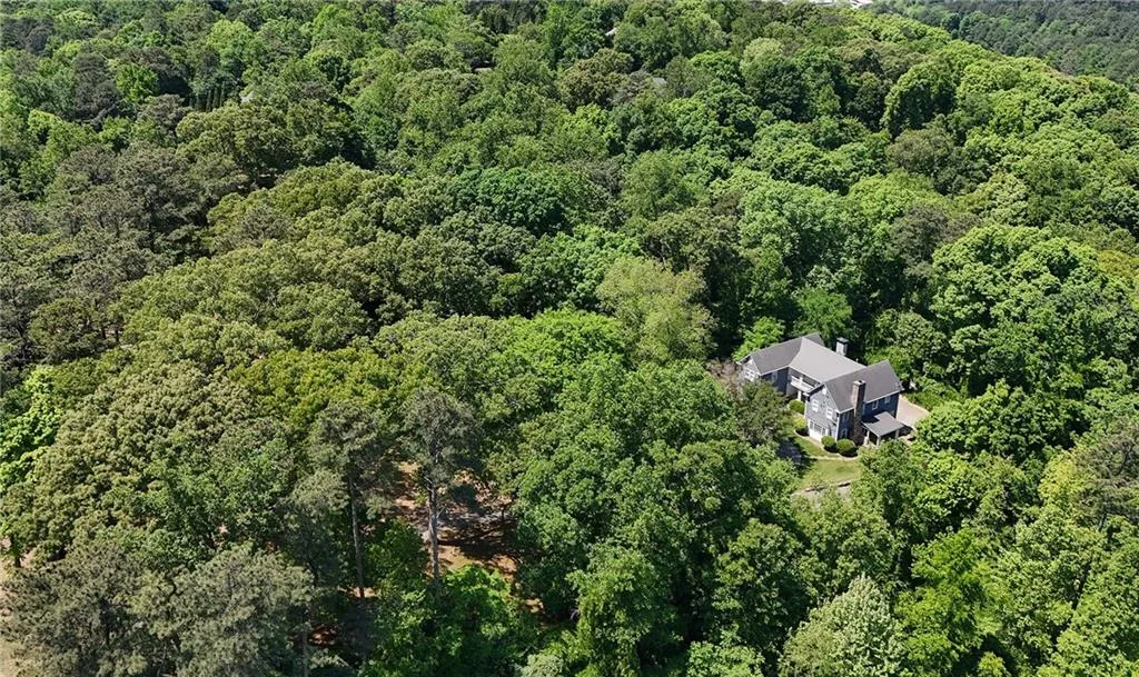 5280 Riverview Road, Atlanta, Georgia 30327, 5 Bedrooms Bedrooms, ,3 BathroomsBathrooms,Land,For Sale,5280 Riverview Road,7758673