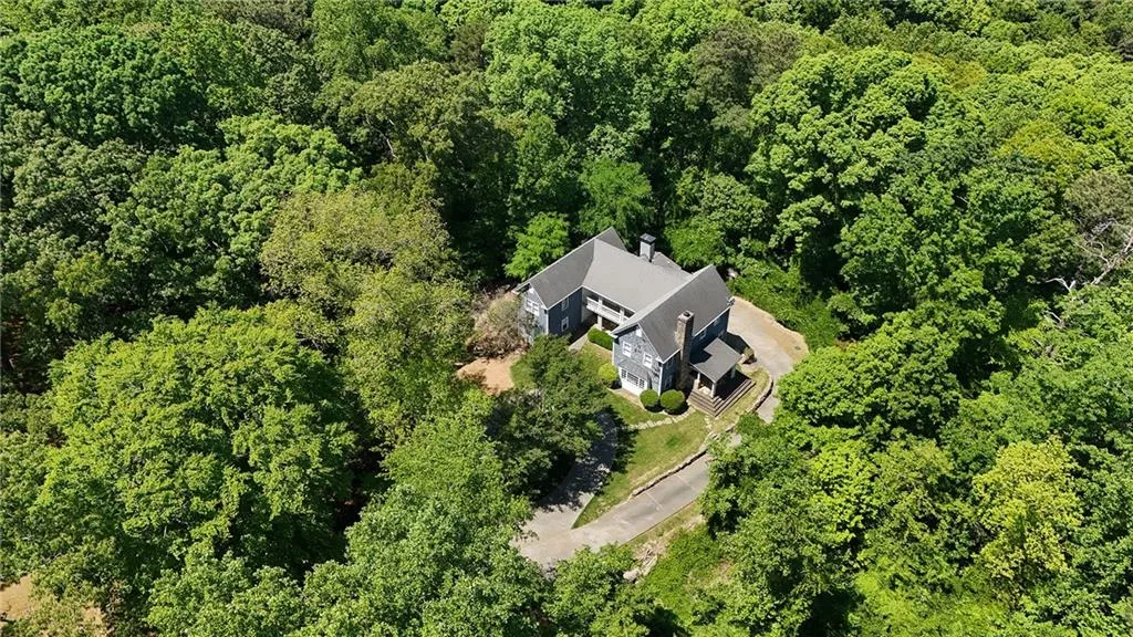 5280 Riverview Road, Atlanta, Georgia 30327, 5 Bedrooms Bedrooms, ,3 BathroomsBathrooms,Land,For Sale,5280 Riverview Road,7758673
