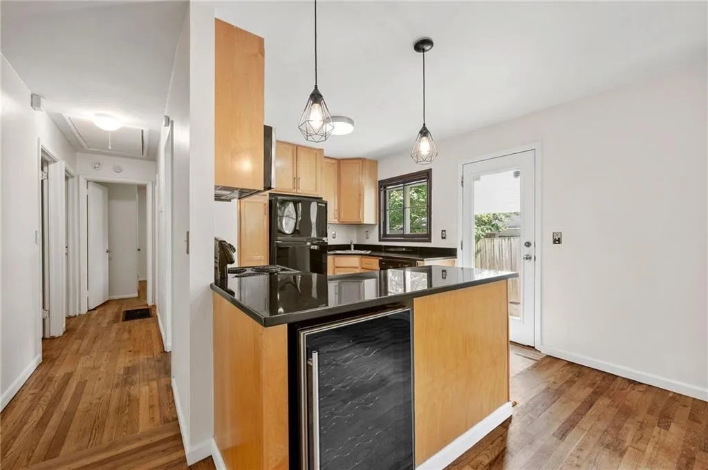 1146 Palafox Dr, Atlanta, Georgia 30324, 3 Bedrooms Bedrooms, ,1 BathroomBathrooms,Residential,For Sale,1146 Palafox Dr,7635339