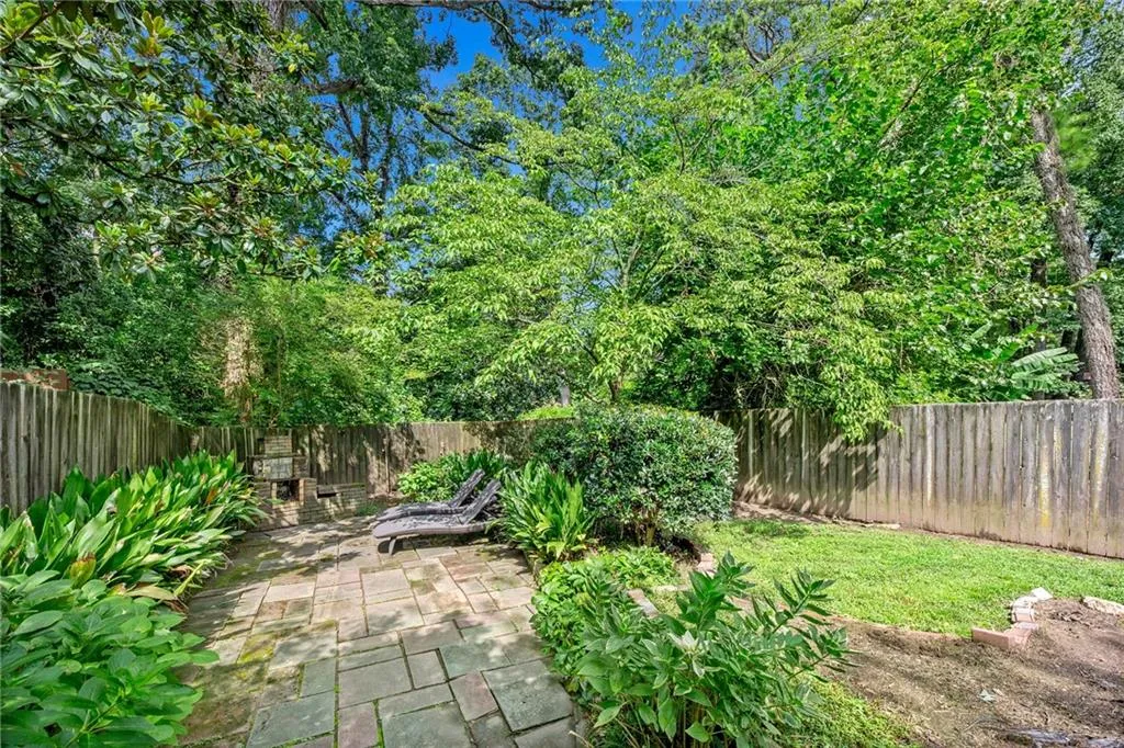 1146 Palafox Dr, Atlanta, Georgia 30324, 3 Bedrooms Bedrooms, ,1 BathroomBathrooms,Residential,For Sale,1146 Palafox Dr,7635339
