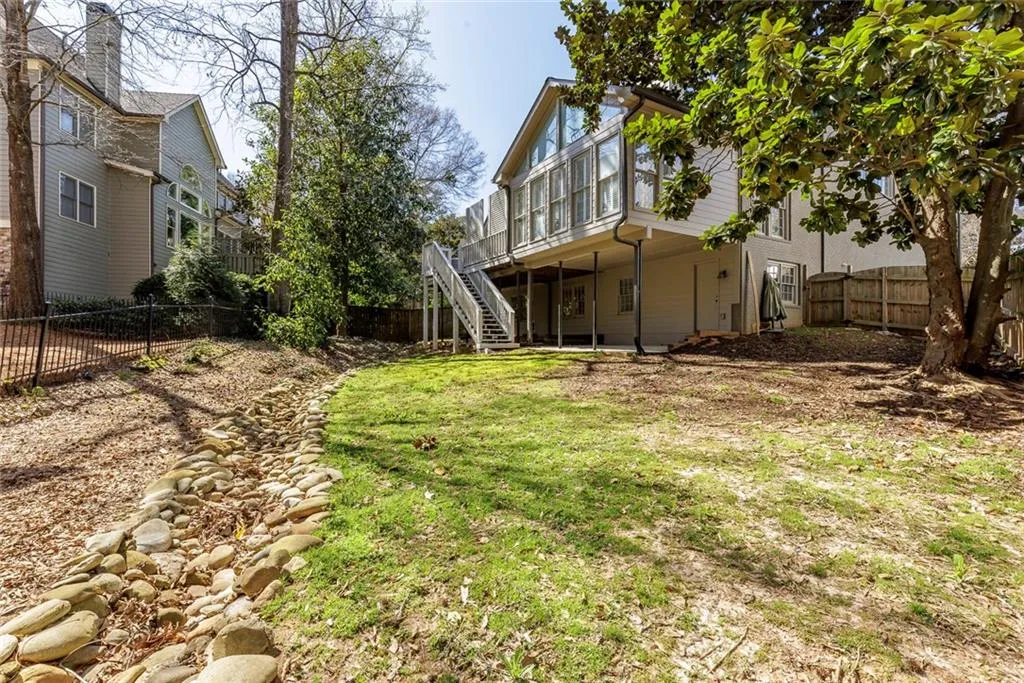 135 Belmont Trace, Atlanta, Georgia 30328, 4 Bedrooms Bedrooms, ,4 BathroomsBathrooms,Residential,Sold,135 Belmont Trace,7538548