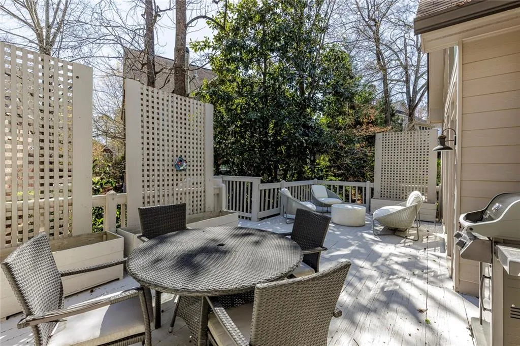 135 Belmont Trace, Atlanta, Georgia 30328, 4 Bedrooms Bedrooms, ,4 BathroomsBathrooms,Residential,Sold,135 Belmont Trace,7538548