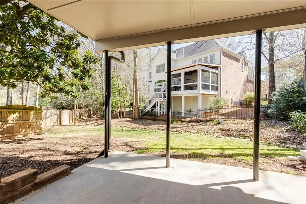 135 Belmont Trace, Atlanta, Georgia 30328, 4 Bedrooms Bedrooms, ,4 BathroomsBathrooms,Residential,Sold,135 Belmont Trace,7538548
