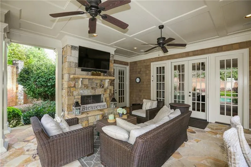960 Fenimore Circle, Sandy Springs, Georgia 30350, 5 Bedrooms Bedrooms, ,6 BathroomsBathrooms,Residential,Sold,960 Fenimore Circle,6723842