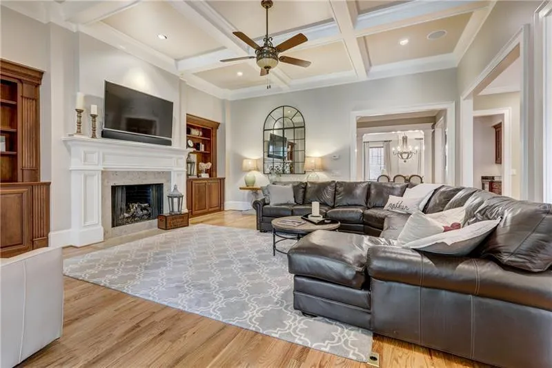 960 Fenimore Circle, Sandy Springs, Georgia 30350, 5 Bedrooms Bedrooms, ,6 BathroomsBathrooms,Residential,Sold,960 Fenimore Circle,6723842