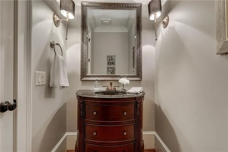 960 Fenimore Circle, Sandy Springs, Georgia 30350, 5 Bedrooms Bedrooms, ,6 BathroomsBathrooms,Residential,Sold,960 Fenimore Circle,6723842