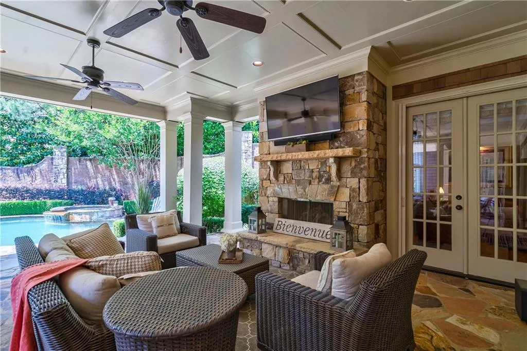 960 Fenimore Circle, Sandy Springs, Georgia 30350, 5 Bedrooms Bedrooms, ,6 BathroomsBathrooms,Residential,Sold,960 Fenimore Circle,6723842
