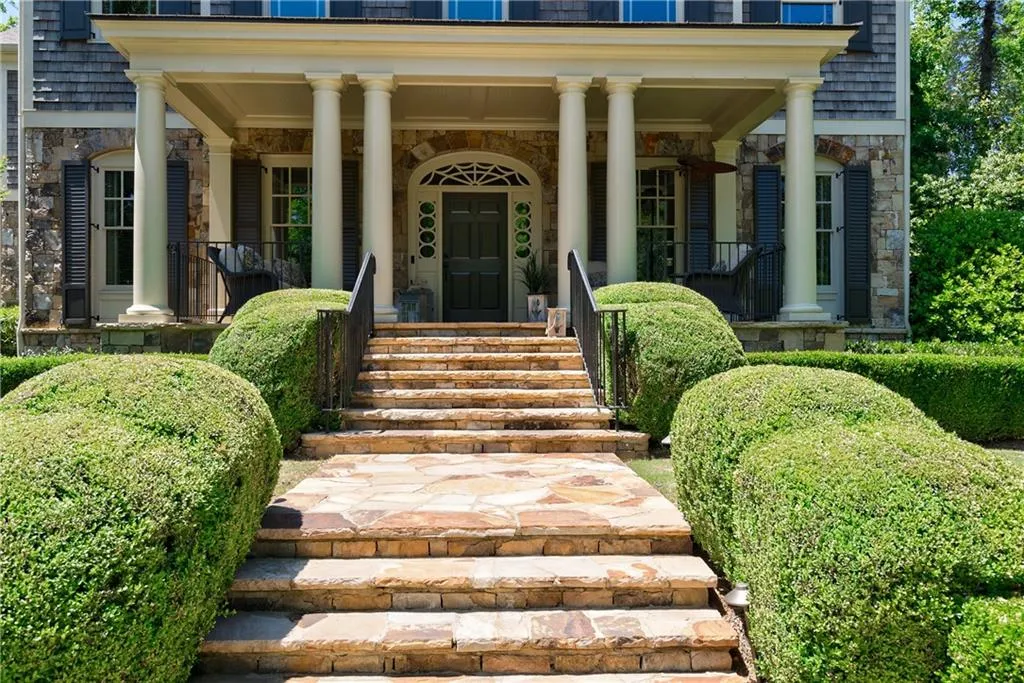 960 Fenimore Circle, Sandy Springs, Georgia 30350, 5 Bedrooms Bedrooms, ,6 BathroomsBathrooms,Residential,Sold,960 Fenimore Circle,6723842