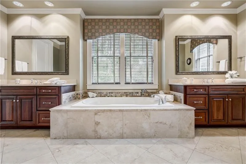 960 Fenimore Circle, Sandy Springs, Georgia 30350, 5 Bedrooms Bedrooms, ,6 BathroomsBathrooms,Residential,Sold,960 Fenimore Circle,6723842