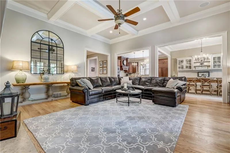 960 Fenimore Circle, Sandy Springs, Georgia 30350, 5 Bedrooms Bedrooms, ,6 BathroomsBathrooms,Residential,Sold,960 Fenimore Circle,6723842