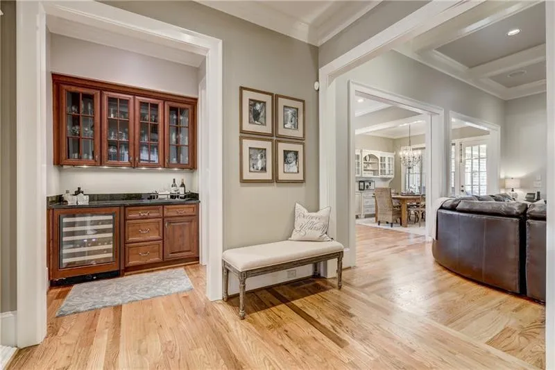 960 Fenimore Circle, Sandy Springs, Georgia 30350, 5 Bedrooms Bedrooms, ,6 BathroomsBathrooms,Residential,Sold,960 Fenimore Circle,6723842