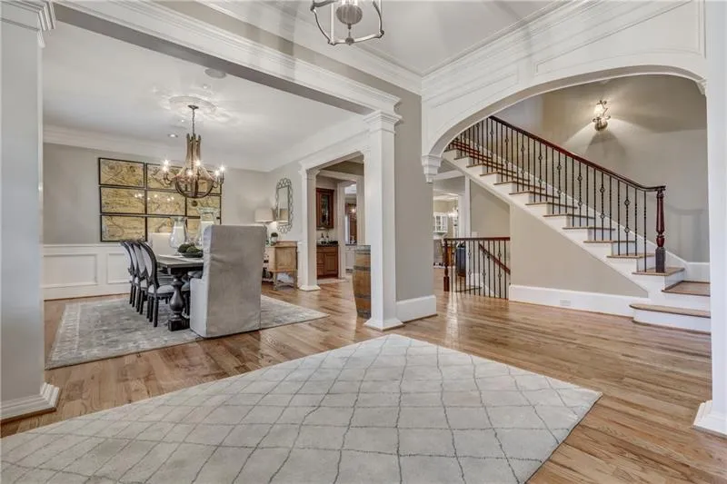 960 Fenimore Circle, Sandy Springs, Georgia 30350, 5 Bedrooms Bedrooms, ,6 BathroomsBathrooms,Residential,Sold,960 Fenimore Circle,6723842