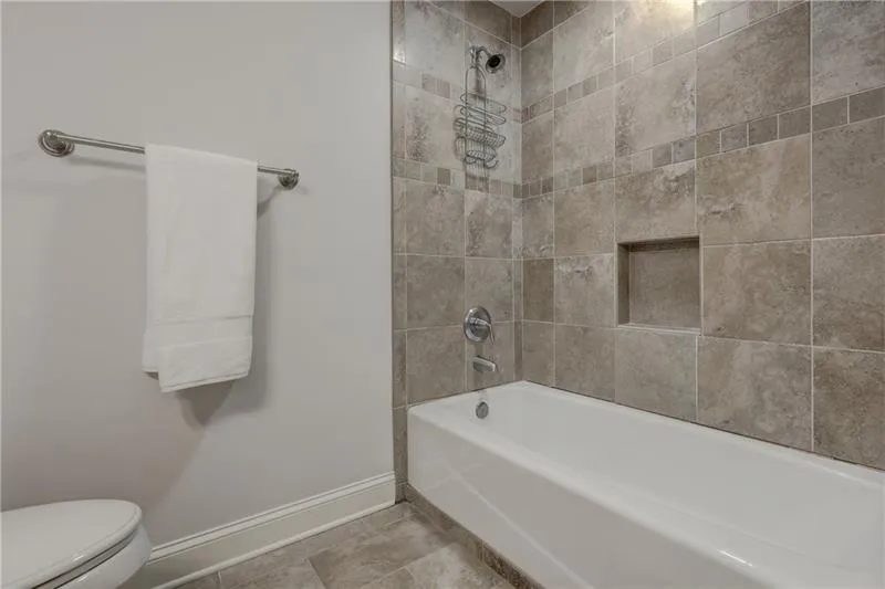 960 Fenimore Circle, Sandy Springs, Georgia 30350, 5 Bedrooms Bedrooms, ,6 BathroomsBathrooms,Residential,Sold,960 Fenimore Circle,6723842