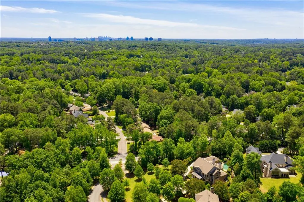 960 Fenimore Circle, Sandy Springs, Georgia 30350, 5 Bedrooms Bedrooms, ,6 BathroomsBathrooms,Residential,Sold,960 Fenimore Circle,6723842