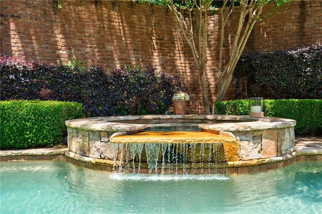 960 Fenimore Circle, Sandy Springs, Georgia 30350, 5 Bedrooms Bedrooms, ,6 BathroomsBathrooms,Residential,Sold,960 Fenimore Circle,6723842