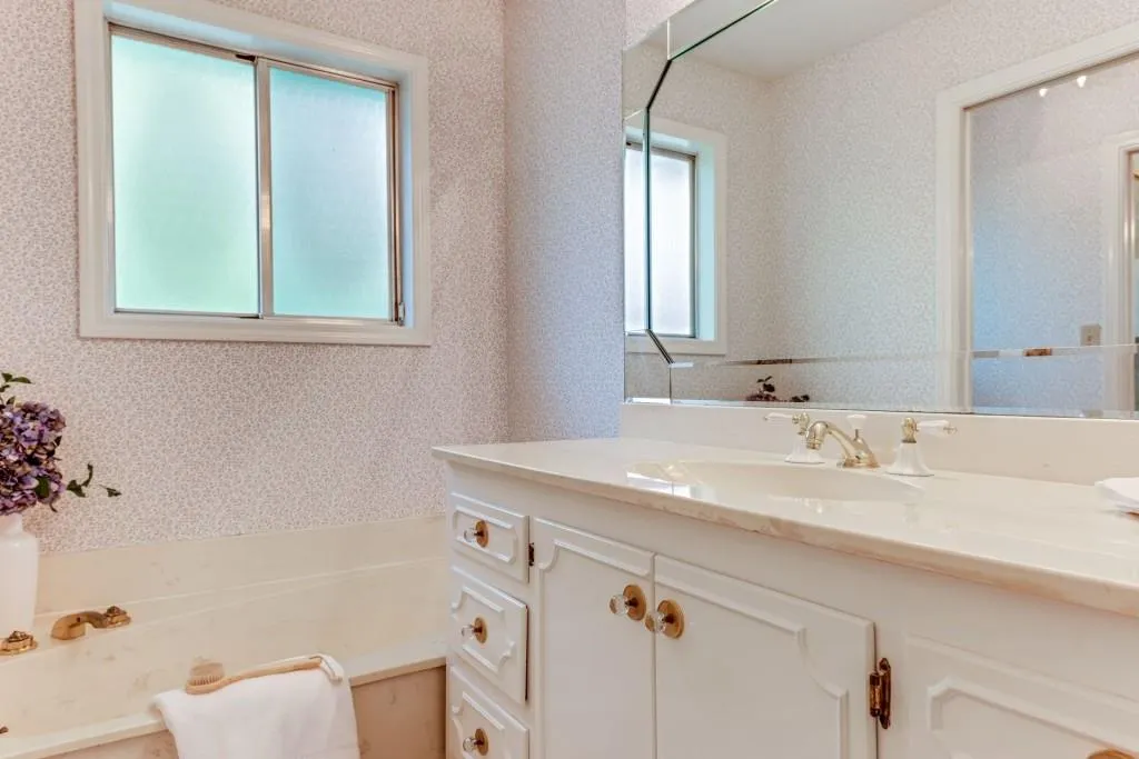 7865 Saddle Ridge Drive, Sandy Springs, Georgia 30350, 5 Bedrooms Bedrooms, ,3 BathroomsBathrooms,Residential,Sold,7865 Saddle Ridge Drive,6006543