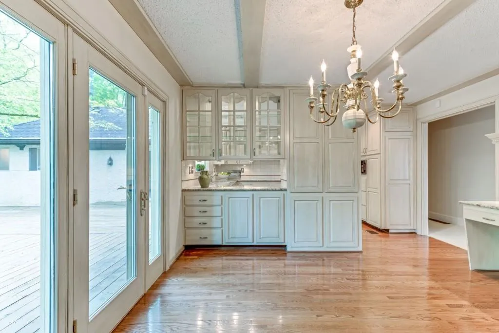 7865 Saddle Ridge Drive, Sandy Springs, Georgia 30350, 5 Bedrooms Bedrooms, ,3 BathroomsBathrooms,Residential,Sold,7865 Saddle Ridge Drive,6006543