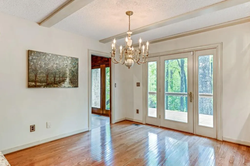 7865 Saddle Ridge Drive, Sandy Springs, Georgia 30350, 5 Bedrooms Bedrooms, ,3 BathroomsBathrooms,Residential,Sold,7865 Saddle Ridge Drive,6006543