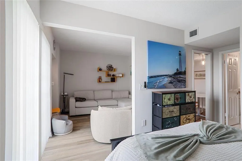 199 14th Street Northeast Street Ne Unit 2501, Atlanta, Georgia 30309, 1 Bedroom Bedrooms, ,1 BathroomBathrooms,Residential,For Sale,199 14th Street Northeast Street Ne Unit 2501,7605233