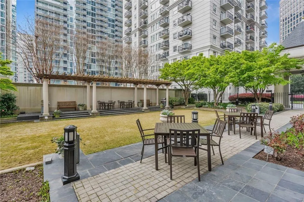 199 14th Street Northeast Street Ne Unit 2501, Atlanta, Georgia 30309, 1 Bedroom Bedrooms, ,1 BathroomBathrooms,Residential,For Sale,199 14th Street Northeast Street Ne Unit 2501,7605233