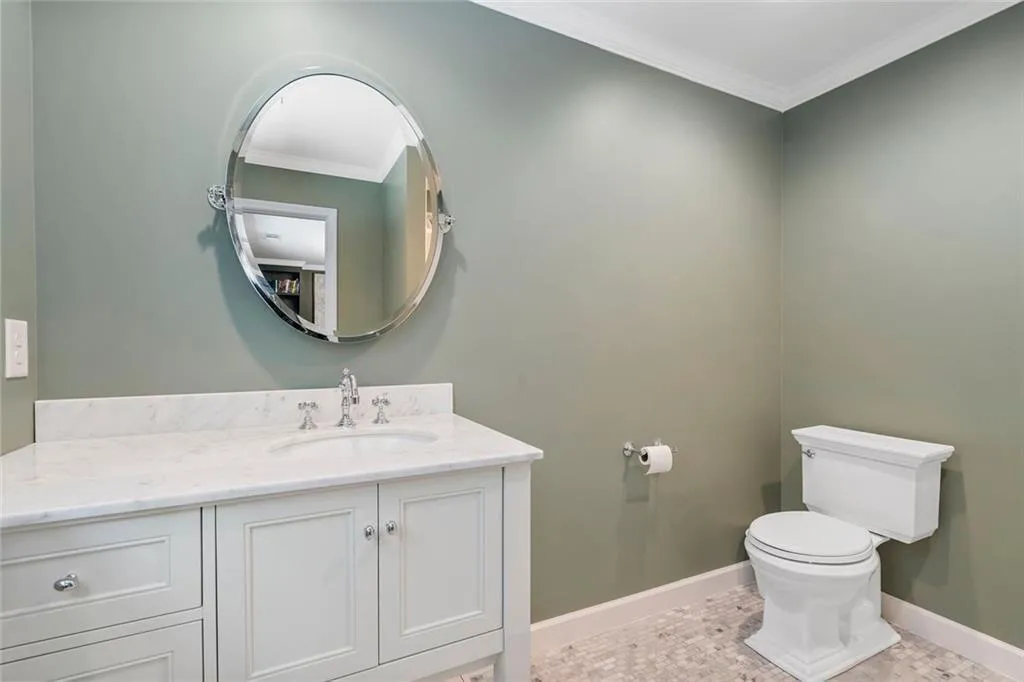 4555 Jettridge Drive Nw, Atlanta, Georgia 30327, 5 Bedrooms Bedrooms, ,5 BathroomsBathrooms,Residential,For Sale,4555 Jettridge Drive Nw,7627808