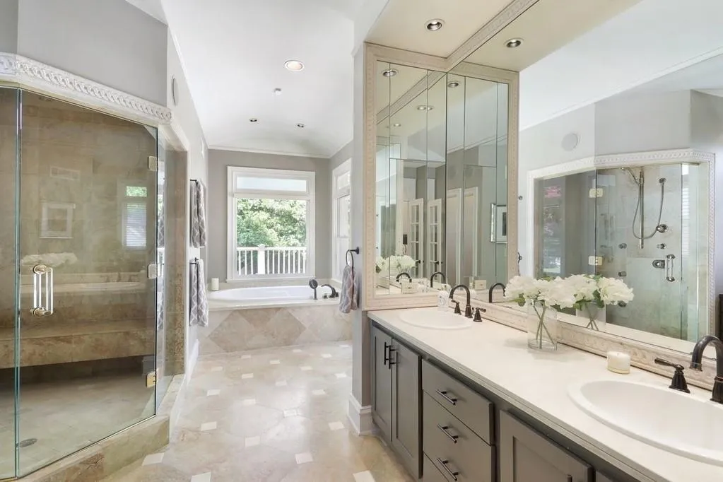 5490 New Wellington Close, Atlanta, Georgia 30327, 6 Bedrooms Bedrooms, ,5 BathroomsBathrooms,Residential,Sold,5490 New Wellington Close,6719325