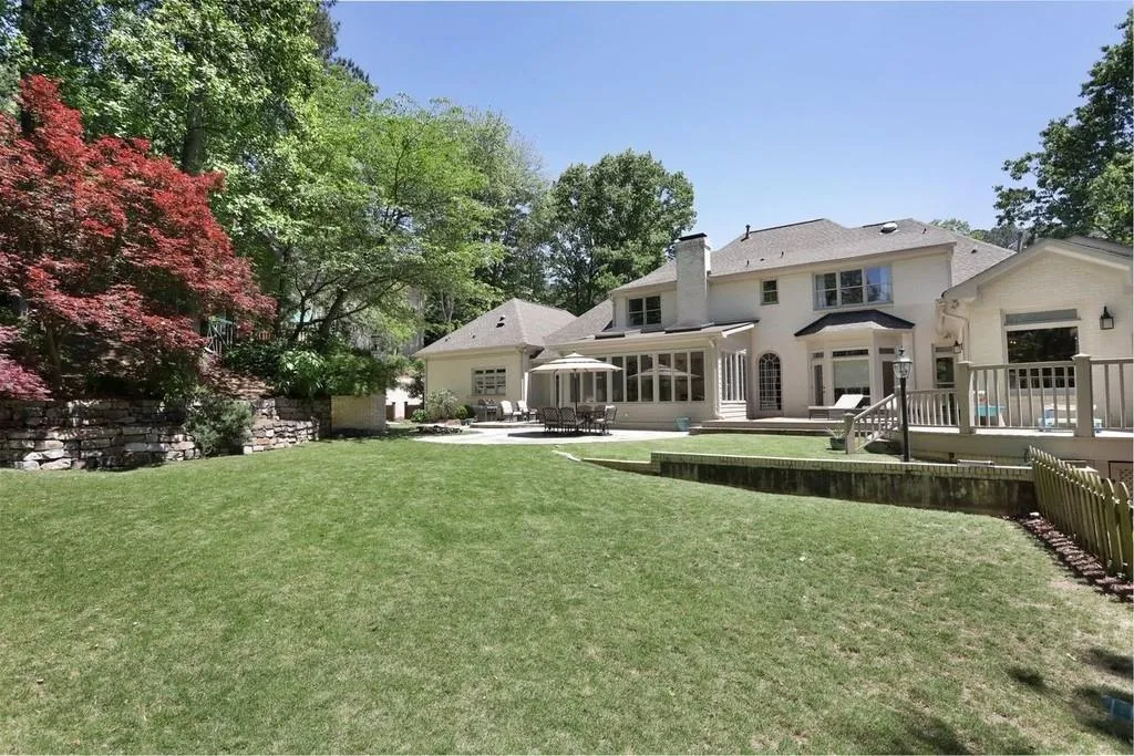 5490 New Wellington Close, Atlanta, Georgia 30327, 6 Bedrooms Bedrooms, ,5 BathroomsBathrooms,Residential,Sold,5490 New Wellington Close,6719325