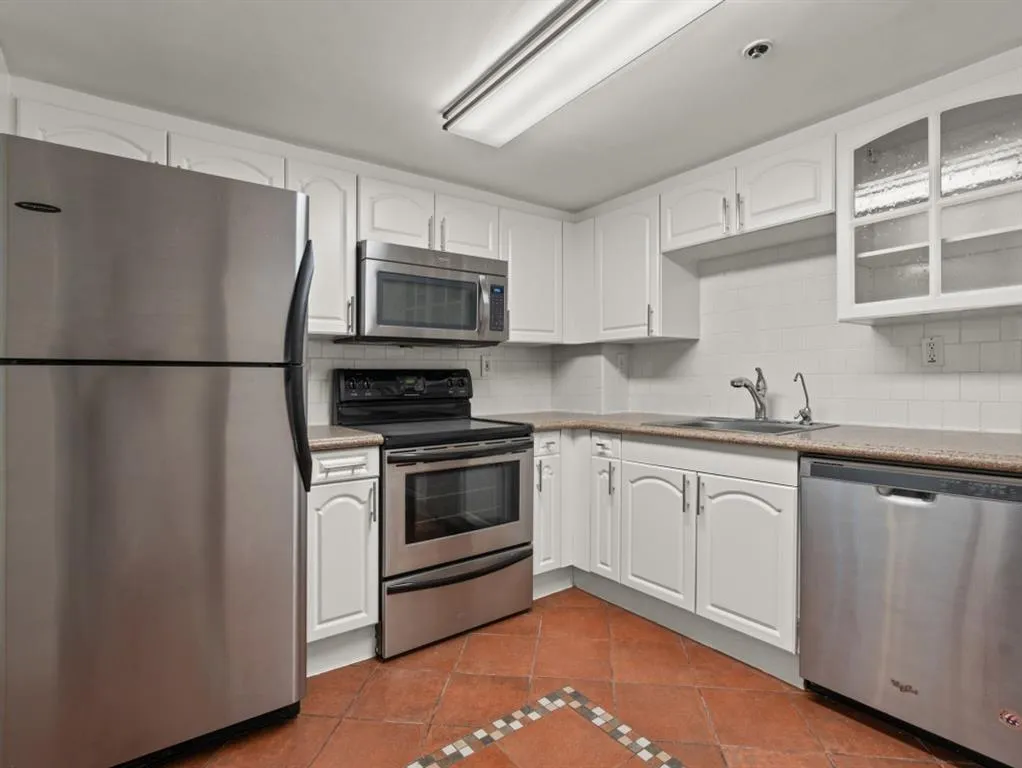 2870 Pharr Court South Nw Unit 2901, Atlanta, Georgia 30305, 2 Bedrooms Bedrooms, ,2 BathroomsBathrooms,Residential,For Sale,2870 Pharr Court South Nw Unit 2901,7627533