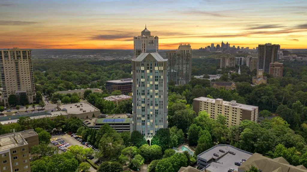 2870 Pharr Court South Nw Unit 2901, Atlanta, Georgia 30305, 2 Bedrooms Bedrooms, ,2 BathroomsBathrooms,Residential,For Sale,2870 Pharr Court South Nw Unit 2901,7627533