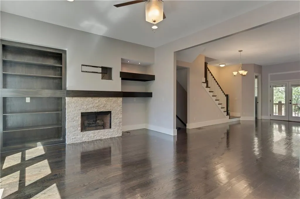 482 Pearl Cove Court, Sandy Springs, Georgia 30350, 4 Bedrooms Bedrooms, ,3 BathroomsBathrooms,Residential,Sold,482 Pearl Cove Court,6041805