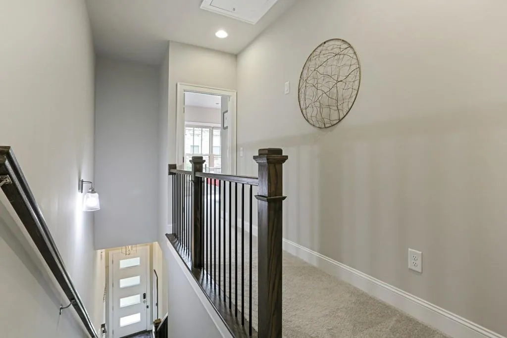 4333 Parkside Place, Atlanta, Georgia 30342, 2 Bedrooms Bedrooms, ,2 BathroomsBathrooms,Residential,Sold,4333 Parkside Place,6910583